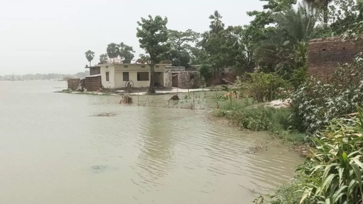 Bihar Dam Over Gandak Canal Damaged In Siwan; Farmers Grieve As